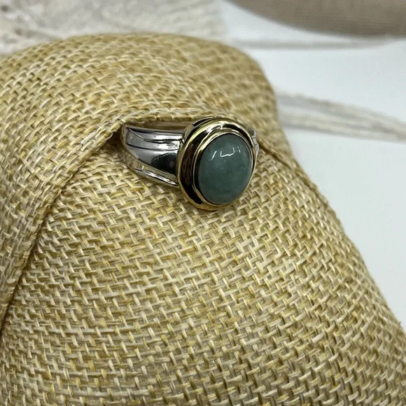 Vintage Sterling Silver & Gold Overlay Ring with Green Cabochon | Size 7 - Picture 9 of 16